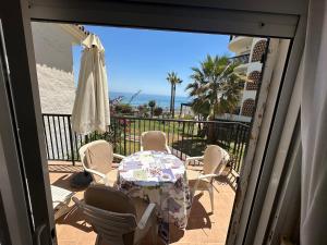 Balkón alebo terasa v ubytovaní Apartment Sun of Andalucia in first beach line with view on Africa