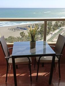 Zdjęcie z galerii obiektu Estudio MiramarPrimera linea playa Amazing views w mieście Benalmádena
