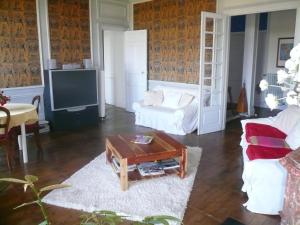 Μια τηλεόραση ή/και κέντρο ψυχαγωγίας στο Gîte de Charme, 4 à 5 personnes