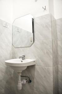 Koupelna v ubytování Bethany Suites