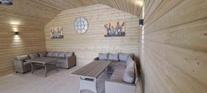 Ruang duduk di Leahys Pod Park