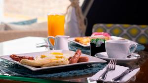 Hommikusöögi valikud saadaval majutusasutuse Hotel Capriccio Mare y Restaurante külastajatele