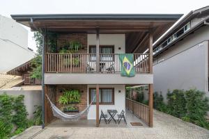 Uma varanda ou terraço em Banzai Brava Suítes