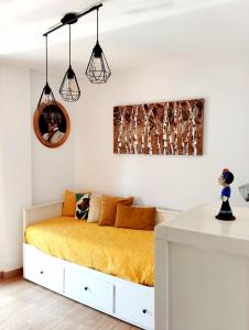 Posteľ alebo postele v izbe v ubytovaní Fridda House Rias Baixas Vigo + 21 fotografií