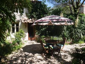 En have udenfor gîte à Rustrel