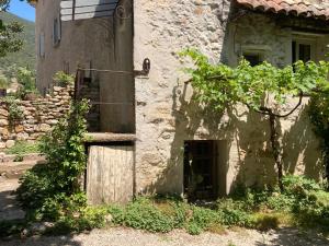 En have udenfor gîte à Rustrel
