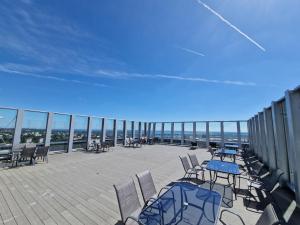 Μπαλκόνι ή βεράντα στο Apartly - apartamenty Hanza Tower