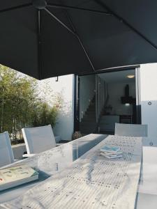 Balkón nebo terasa v ubytování Zoha Villas