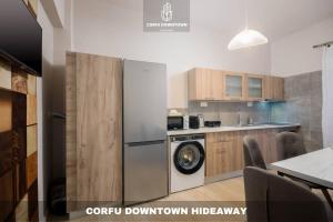 Kuchyň nebo kuchyňský kout v ubytování Corfu Downtown Hideaway