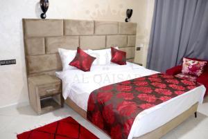 Letto o letti in una camera di Hôtel AL QAISAR