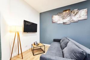 TV a/nebo společenská místnost v ubytování RB-0G - Joli 3 pièces tout équipé au RDC pour 1 à 5 pers