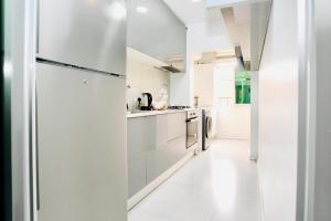 Köök või kööginurk majutusasutuses Josden Residences Central Luanda