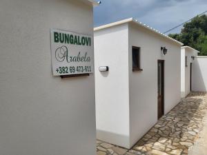Gallery image of Bungalovi Arabela in Utjeha