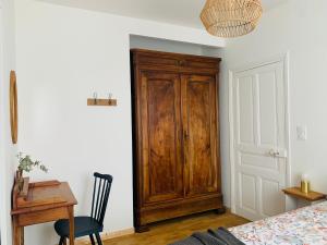 Una cama o camas en una habitación de Perne, chambre d'hôtes à la campagne