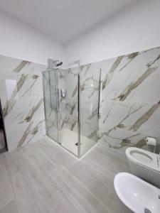 Koupelna v ubytování Vila Vokopola + 65 fotografií