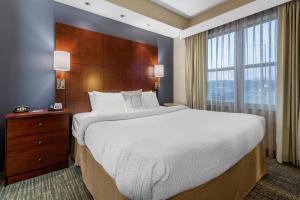 Voodi või voodid majutusasutuse Residence Inn by Marriott Hazleton toas
