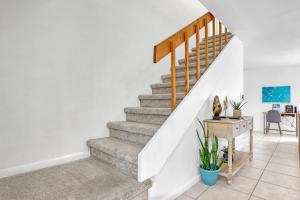 Fotografie z fotogalerie ubytování Spacious Townhome 5 Mins Walk to Beach v destinaci Cocoa Beach
