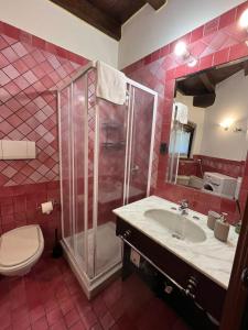 Ένα μπάνιο στο Monolocale Beatrice Abbadesse Guest House