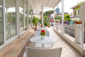Uma varanda ou terraço em Hotel Negresco