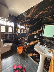 Bagno di John's Homestay