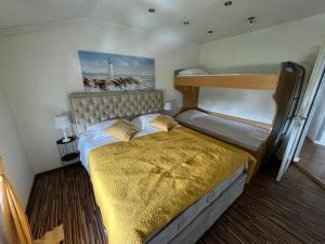 Katil atau katil-katil dalam bilik di Penhaus apartman Angelus Drage +66 gambar