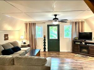 Gallery image of HOT TUB -Secluded Cabin Cave Run Lake and near Red River Gorge in Wellington