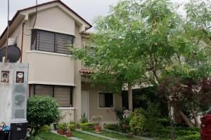 Κήπος έξω από το Preciosa habitación con baño privado