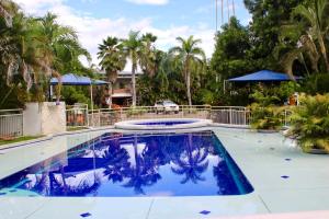 Hotel Mar Azul Neiva内部或周边的泳池