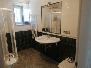 A bathroom at Casa Ria do Anllons Még 23 kép