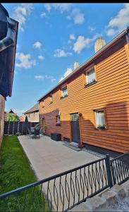 Budova, kde se apartmán nachází