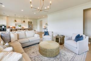 Gallery image of Waterfront Alexander City Home with Private Dock! in Alexander City