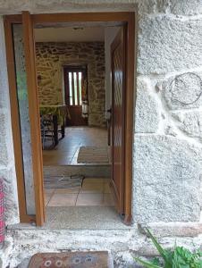 Ảnh trong thư viện ảnh của A Parrula, Mar, río y montaña ở Sotomayor