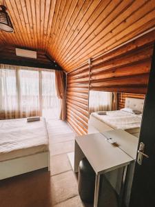 Foto dalla galleria di Hotel Chveneburi a Machakhlispiri