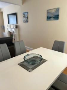 Gallery image of One and Eight in Merthyr Tydfil