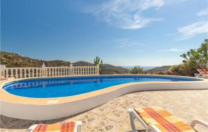 Bazén v ubytování Stunning Home In Torrox With Wifi nebo v jeho okolí