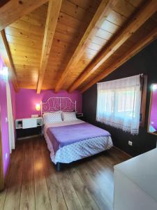 Posteľ alebo postele v izbe v ubytovaní Tranquila casita de invitados en Vigo con chimenea