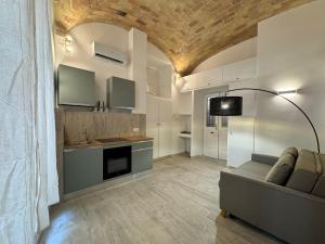 Kuchyňa alebo kuchynka v ubytovaní Art Atelier Risorgimento Guest House