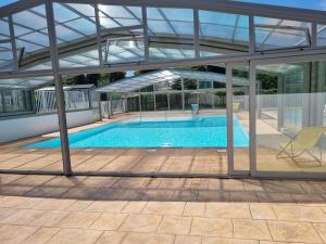 Bazén v ubytování Chalet Etxetxoa, de 1 à 4 personnes avec Climatisation, SPA, Terrain privé et Piscine nebo v jeho okolí