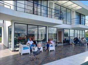 Casa ilama Hospedaje Boutique es un espacio Familiar con el confort de un hotel vendégei