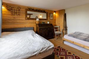 Zdjęcie z galerii obiektu Sunset Holidays - Boska Nora - aneks w mieście Komarno +10 zdjęć