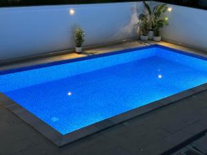 Sundlaugin á ORA apartments eða í nágrenninu