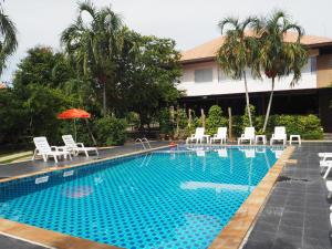 Hồ bơi trong/gần Supsangdao Resort