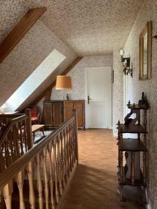 Posezení v ubytování Maison dans un grand parc