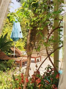 Κήπος έξω από το Super nice villa with pool 10 min from Natania