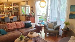 Χώρος καθιστικού στο Super nice villa with pool 10 min from Natania
