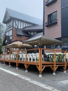 Restaurace v ubytování Madarao Lainstons
