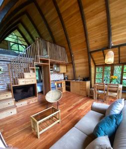 Kuchyň nebo kuchyňský kout v ubytování Sacha Urco Lodge y Bosque Protector