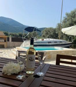 Photo de la galerie de l'établissement Villa Morris, à Nydri