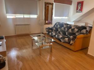 Posezení v ubytování Tomillaron House