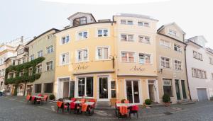 Budova, kde se hotel nachází